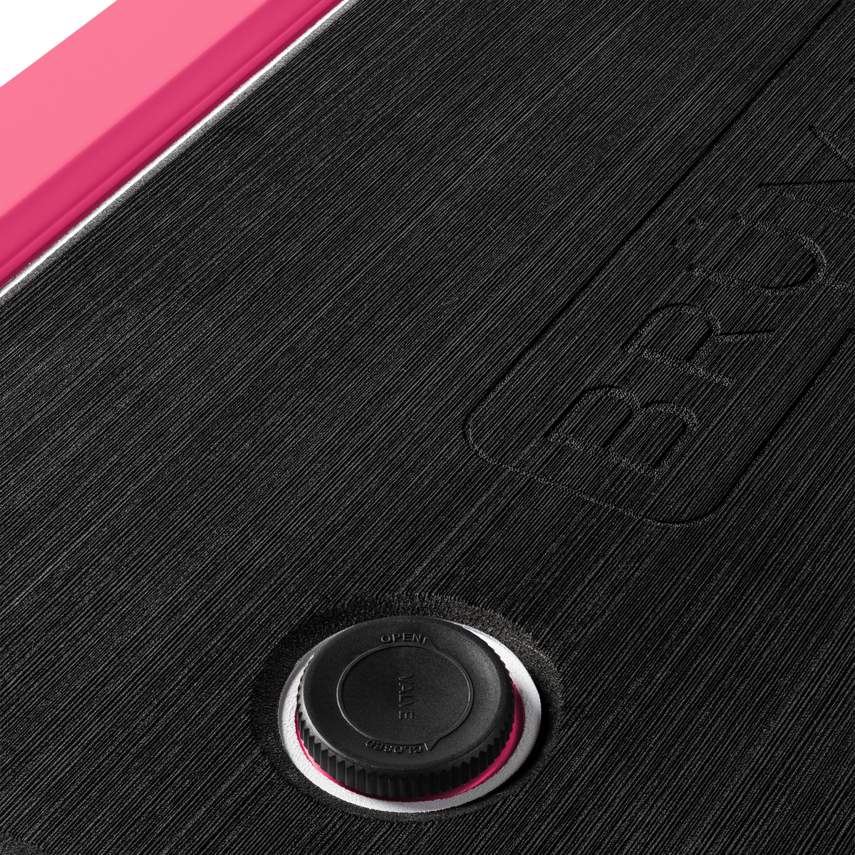 brutank-h6 brutank-55qt-neonpink-vent.png